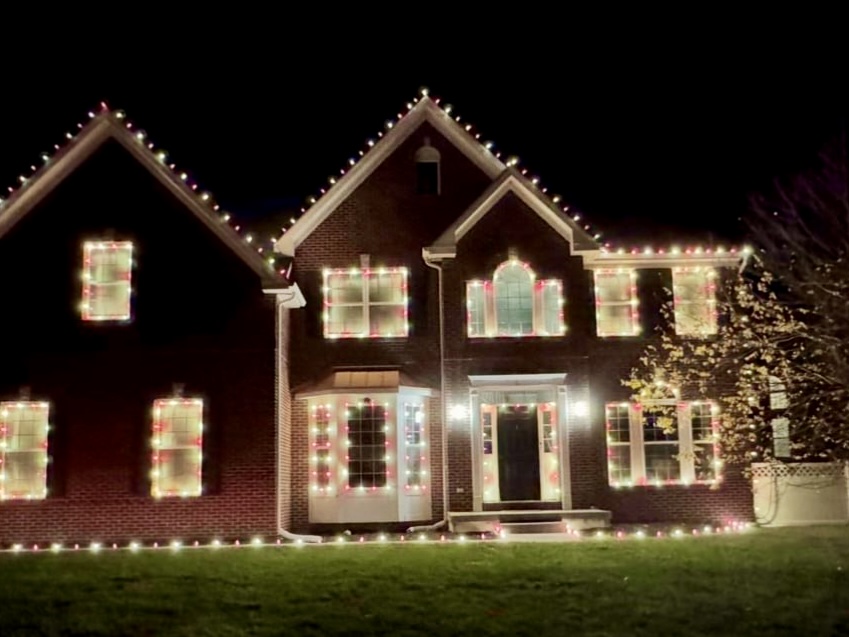 Full holiday light display